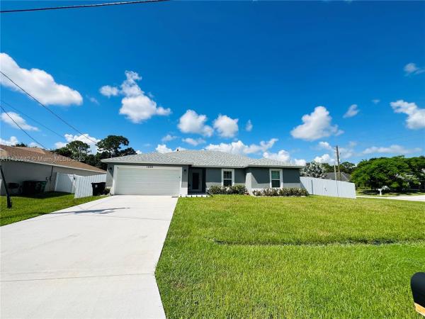 Hidden Oaks, 1698 SW La Gorce Ave, Port St. Lucie, Florida 34953, image 2