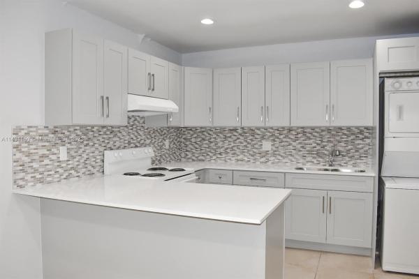 Trianon Park, 1750 W 56th St #110, Hialeah, Florida 33012, image 1