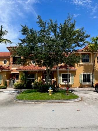 Pembroke Cay, 941 SW 143rd Ave #941, Pembroke Pines, Florida 33027, image 1