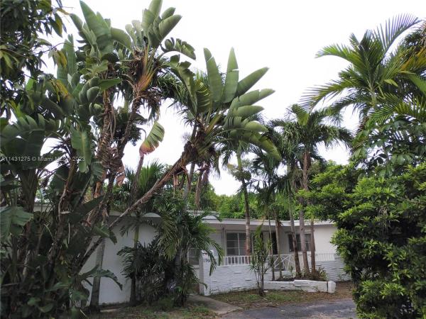 Sky Lake, 1961 NE 186th Dr, North Miami Beach, Florida 33179, image 1