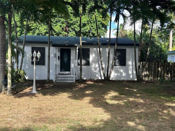 Allamanda Park, 925 NW 4th Ave, Homestead, Florida 33030, image 1