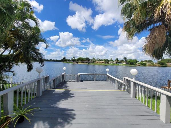 The Provinces Of Pierpointe At Pembroke Lakes, 12019 NW 13th St, Pembroke Pines, Florida 33026, image 2