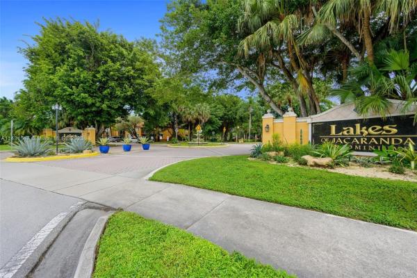 Lakes Of Jacaranda, 10765 Cleary Blvd #308, Plantation, Florida 33324, image 1