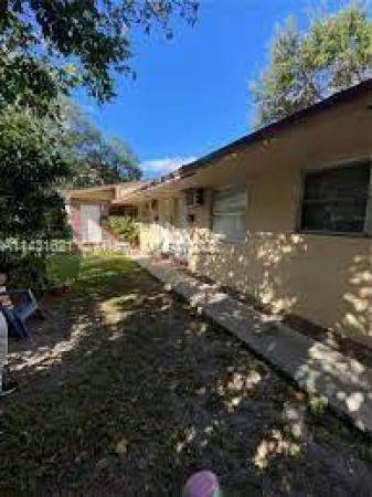 Town Of Modelo, 111 NW 7th Ave, Dania Beach, Florida 33004, image 1