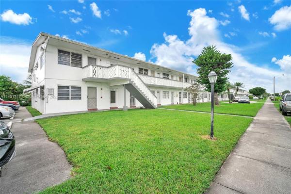 Romont Gardens Andover, 52 NE 204th St #9, Miami Gardens, Florida 33179, image 1