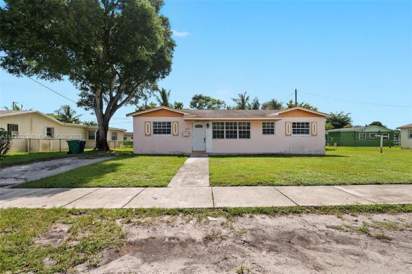 Liberty Homes Estates, 21121 NW 31st Ave, Miami Gardens, Florida 33056, image 1