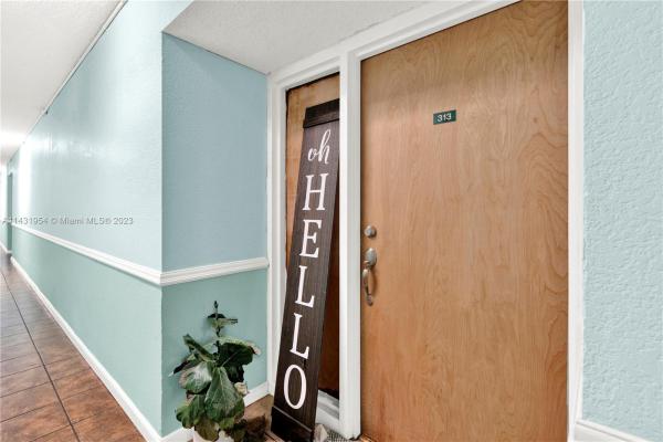 Coral Towers, 2075 SW 122nd Ave #313, Tamiami, Florida 33175, image 1