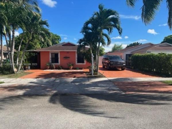 Golden Gardens, 3372 NW 194th St, Miami Gardens, Florida 33056, image 1