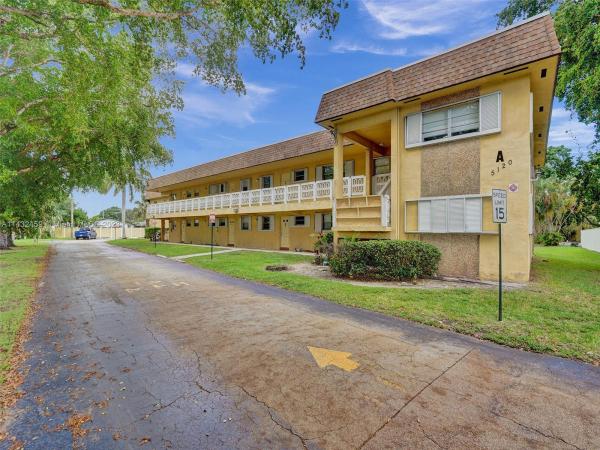 Oak Hills, 5120 SW 40th Ave #23A, Dania Beach, Florida 33314, image 1
