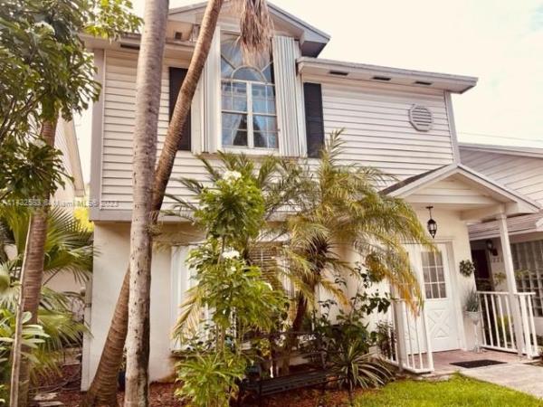Villas Of Deerwood, 12215 SW 144th Ter, Three Lakes, Florida 33186, image 1