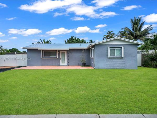Gem Homes, 30011 SW 146th Ave, Leisure City, Florida 33033, image 1