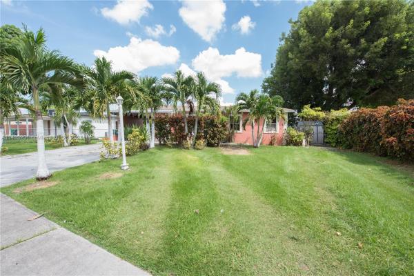 Leisure City Residential, 14455 SW 292nd St, Leisure City, Florida 33033, image 2
