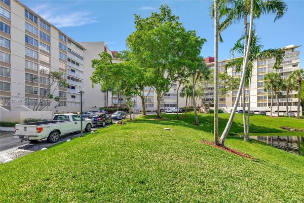 Environ 1, 6901 Environ Blvd #6F, Lauderhill, Florida 33319, image 1