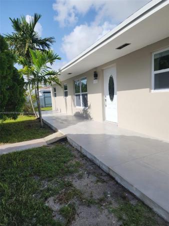 Carol City Gardens, 20504 NW 44th Pl, Miami Gardens, Florida 33055, image 2