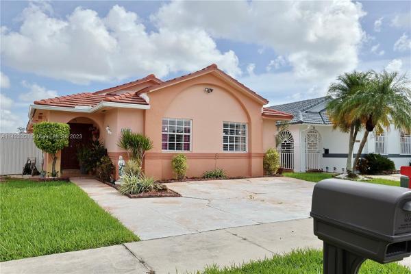 La Pradera, 3155 W 72nd St, Hialeah, Florida 33018, image 1