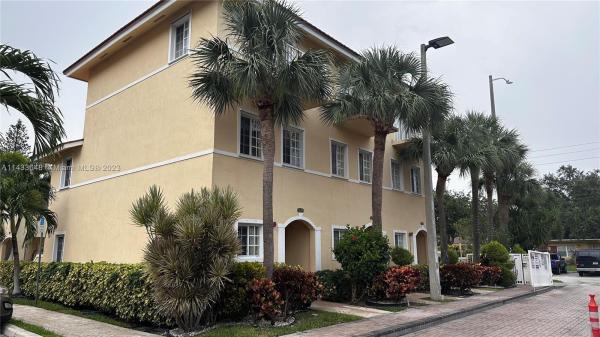 Aqua Vista Townhomes, 2014 NE 167th St #3-150, North Miami Beach, Florida 33162, image 1