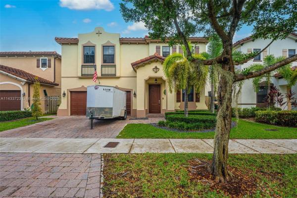 Venetian Parc, 15258 SW 173rd Ln, Richmond West, Florida 33187, image 2