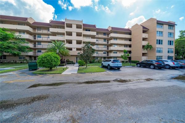 Environ 2, 3651 Environ Blvd #556, Lauderhill, Florida 33319, image 1