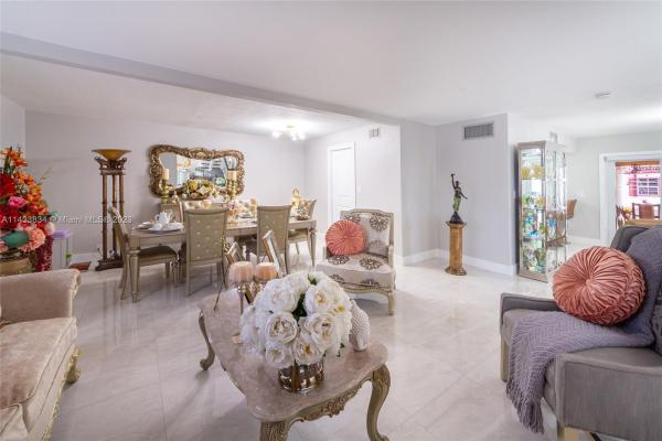 Tamiami Lakes, 13521 SW 8th Ln, Tamiami, Florida 33184, image 1