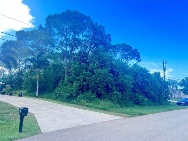 Becker Ridge, 202 Ridgecrest Dr, Port St. Lucie, Florida 34953, image 1