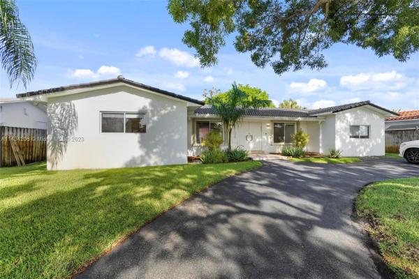 Highland Gardens, 21200 NE 19th Ave, Ojus, Florida 33179, image 1
