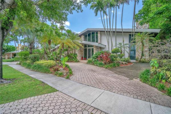 Keystone Island, 13255 Biscayne Bay Dr, North Miami, Florida 33181, image 1