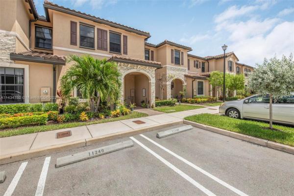 Isola, 11249 SW 249th St #11249, Princeton, Florida 33032, image 1
