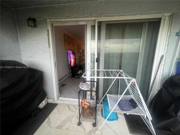 Los Suenos, 1735 W 60 St #326, Hialeah, Florida 33012, image 1