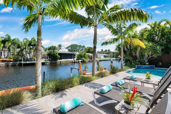 Almar Estates, 2940 NE 1st Ter, Wilton Manors, Florida 33334, image 1