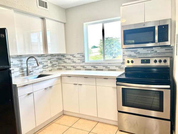 River Grand 2, 2330 NW 11th St #19, Miami, Florida 33125, image 1
