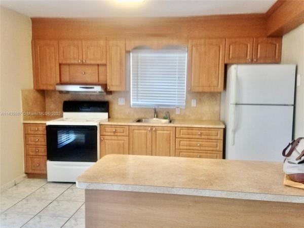 Sunset Villas, 4725 NW 7th St #305-3, Miami, Florida 33126, image 2