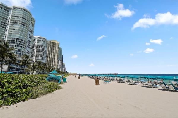 Oceania 3, 16485 Collins Ave #432, Sunny Isles Beach, Florida 33160, image 1
