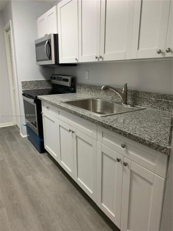 Twin Executive Towers, 750 NW 43rd Ave #611, Miami, Florida 33126, image 1