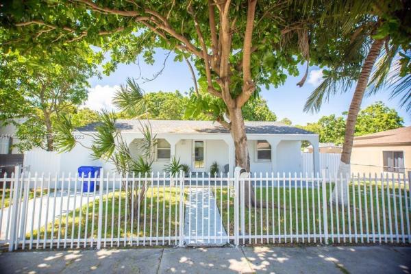 Durham Village, 1031 NW 41st St, Miami, Florida 33127, image 2