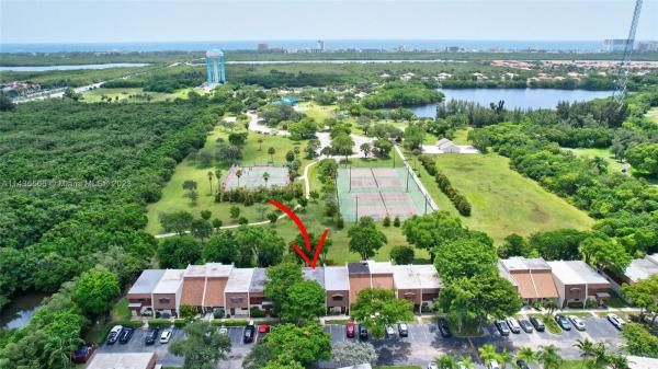 Sandpiper Point, 2161 N 14th Ave, Hollywood, Florida 33020, image 1