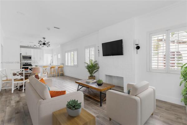Granada, 833 Madrid St, Coral Gables, Florida 33134, image 1