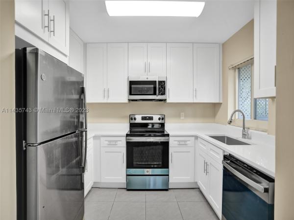 Oak Grove, 920 SW 28th St #1-2, Fort Lauderdale, Florida 33315, image 1