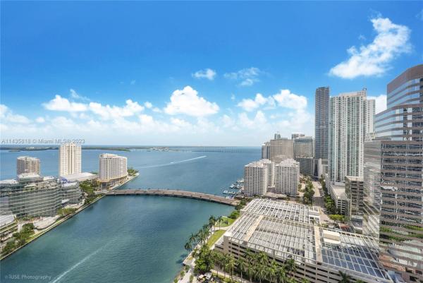 Icon Brickell Tower 2, 495 Brickell Ave #3007, Miami, Florida 33131, image 2
