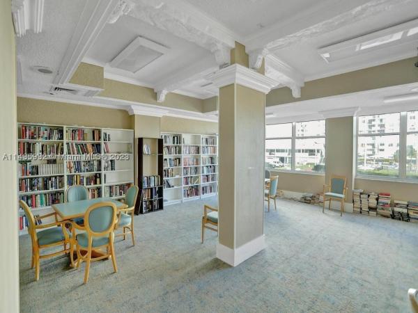 Del Prado, 18051 Biscayne Blvd #304-1, Aventura, Florida 33160, image 1