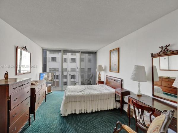 Del Prado, 18051 Biscayne Blvd #304-1, Aventura, Florida 33160, image 1