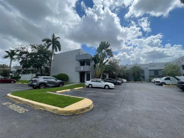 Park East, 10 NW 87th Ave #B207, Fountainebleau, Florida 33172, image 1