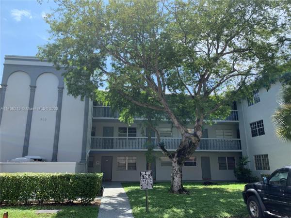 The Arrowwood, 900 Tallwood Ave #208, Hollywood, Florida 33021, image 1