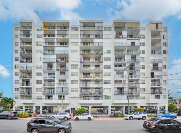 Byron Gardens, 7850 Byron Ave #703, Miami Beach, Florida 33141, image 1