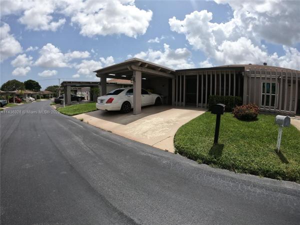 Camelot Village, 6794 Moonlit Dr, Delray Beach, Florida 33446, image 2