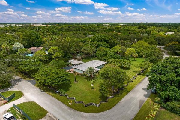 Pine Tree Estates, 8001 SW 135th St, Pinecrest, Florida 33156, image 1