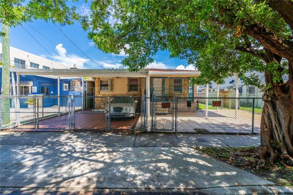 Lawrence Estates Land, 1527 SW 2nd St, Miami, Florida 33135, image 2