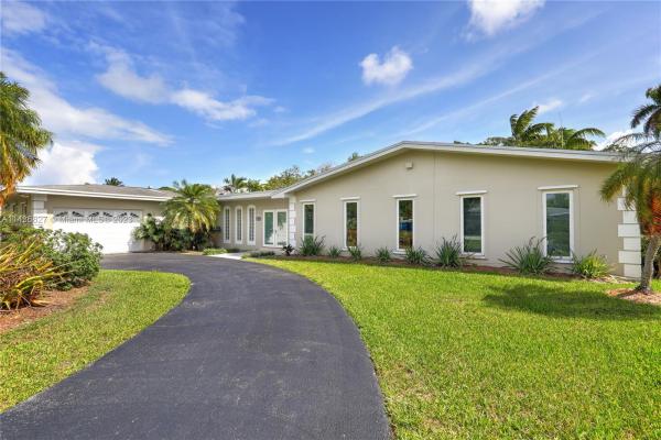 Palmetto Road Estates, 7480 SW 159th Ter, Palmetto Bay, Florida 33157, image 1