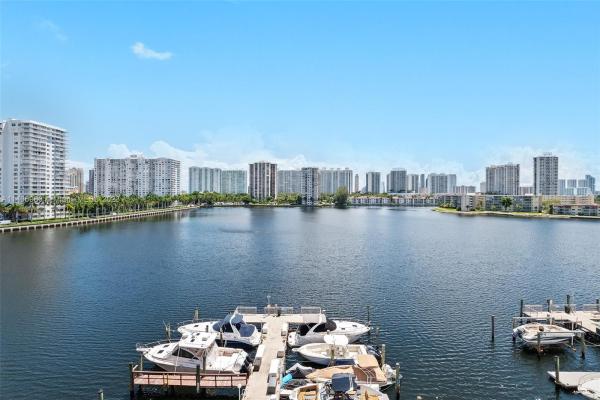 Aventura, Florida 33160, image 2