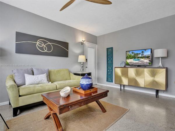 Beach Vista, 624 Orton Ave #15, Fort Lauderdale, Florida 33304, image 1