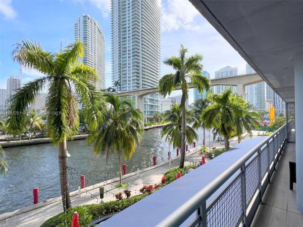 Neo Vertika, 690 SW 1st Ct #305, Miami, Florida 33130, image 2